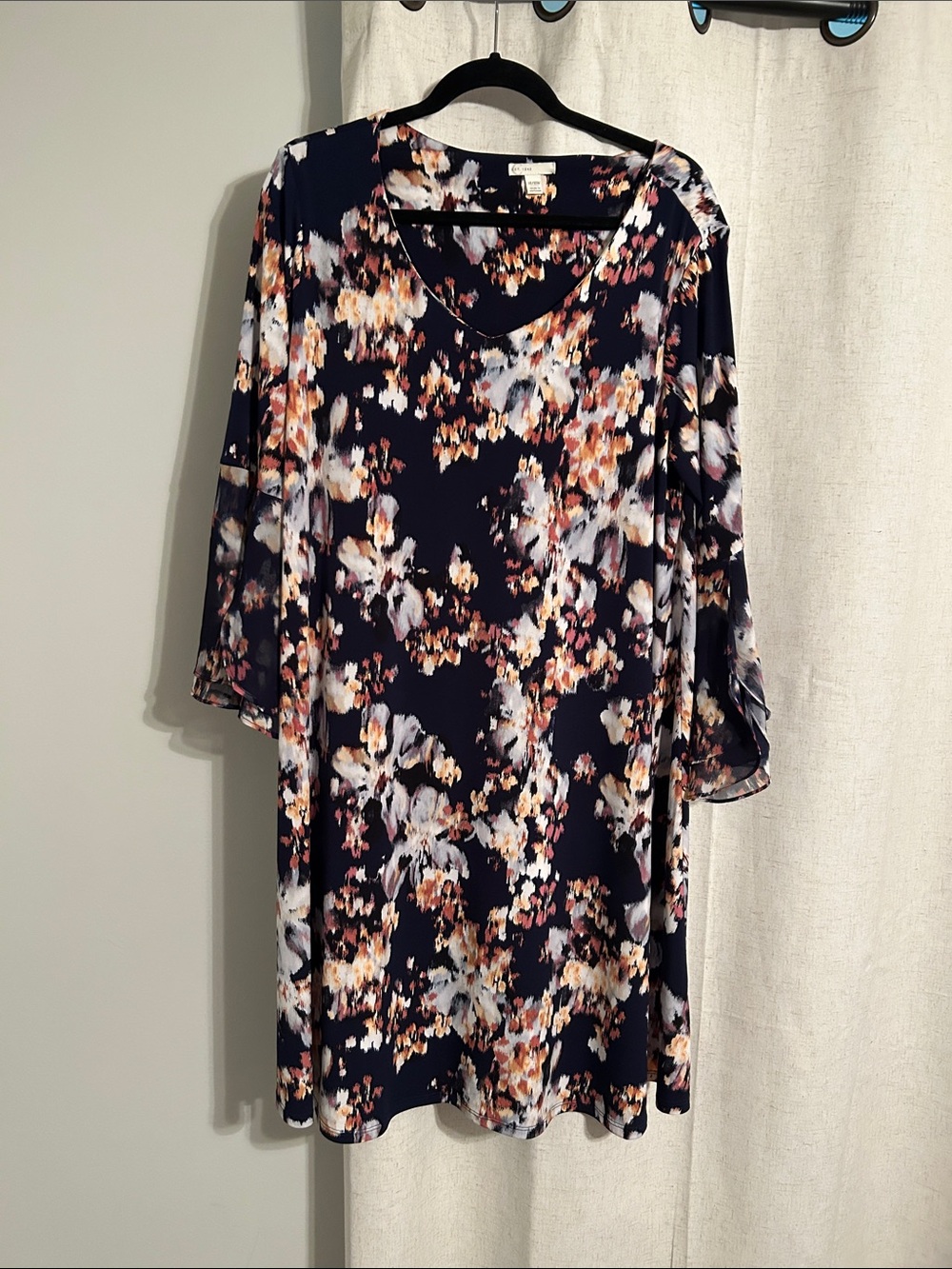 Navy Floral V-Neck Tunic Dress